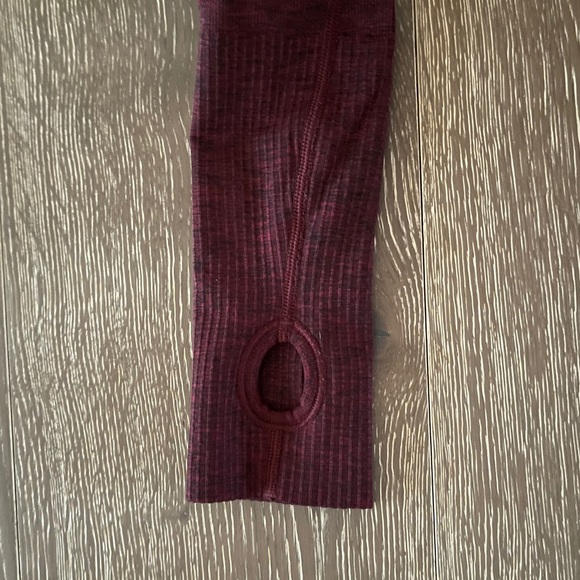 Long sleeve Lululemon Top - Picture 5 of 6